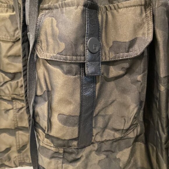 Blanc Noir Camo-Print Hooded Anorak Jacket - Picture 13 of 14